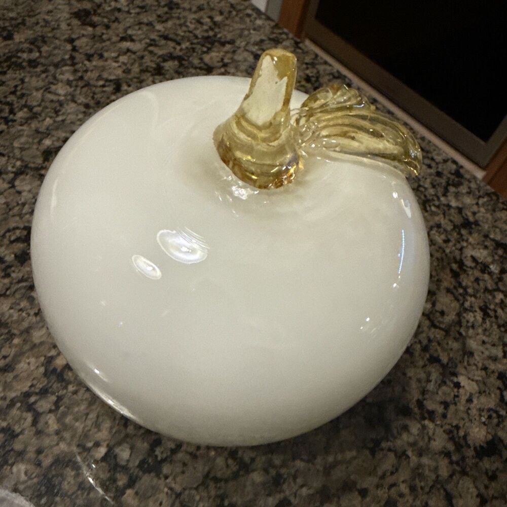 Z gallerie White Gold glass apple - Picture 5 of 6